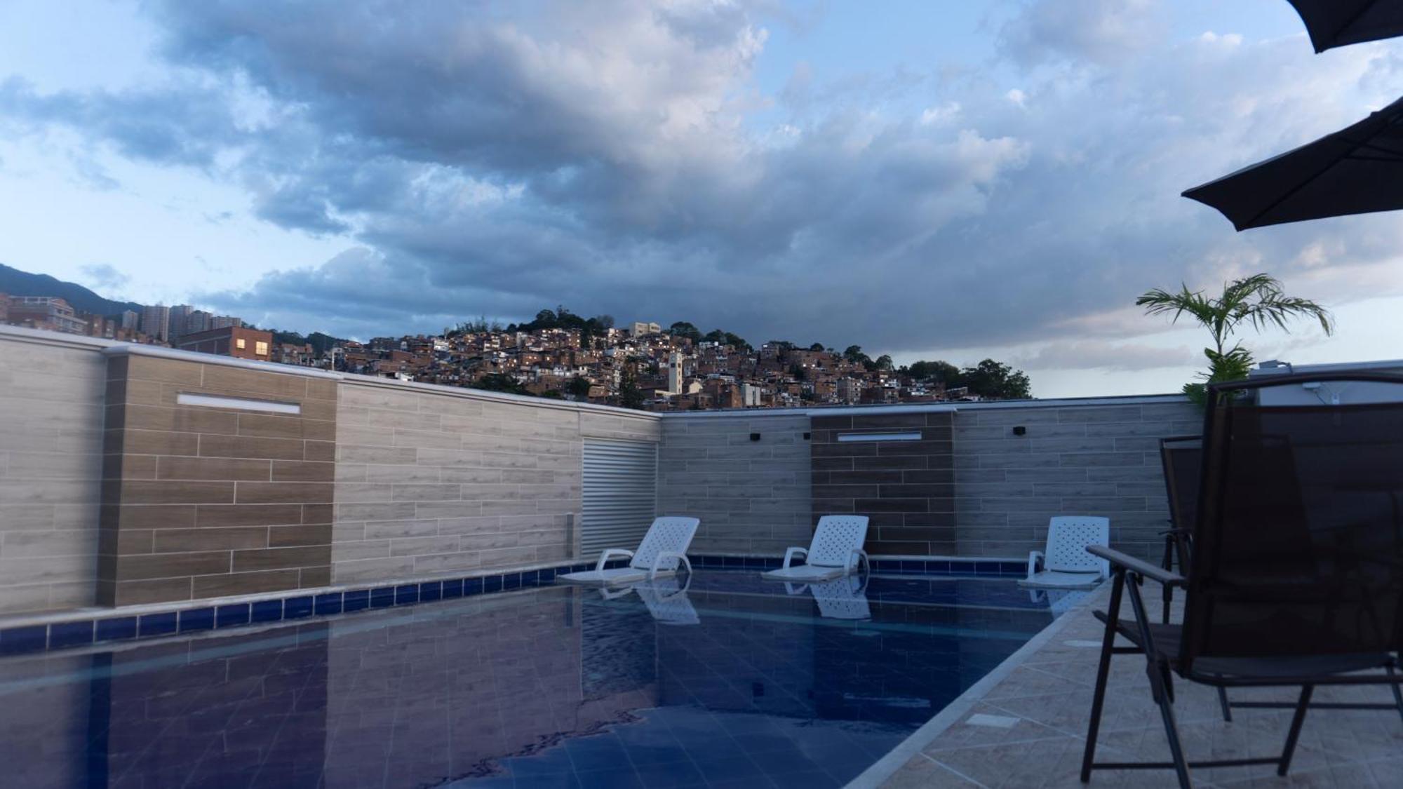 Hotel California City Medellín Exterior foto