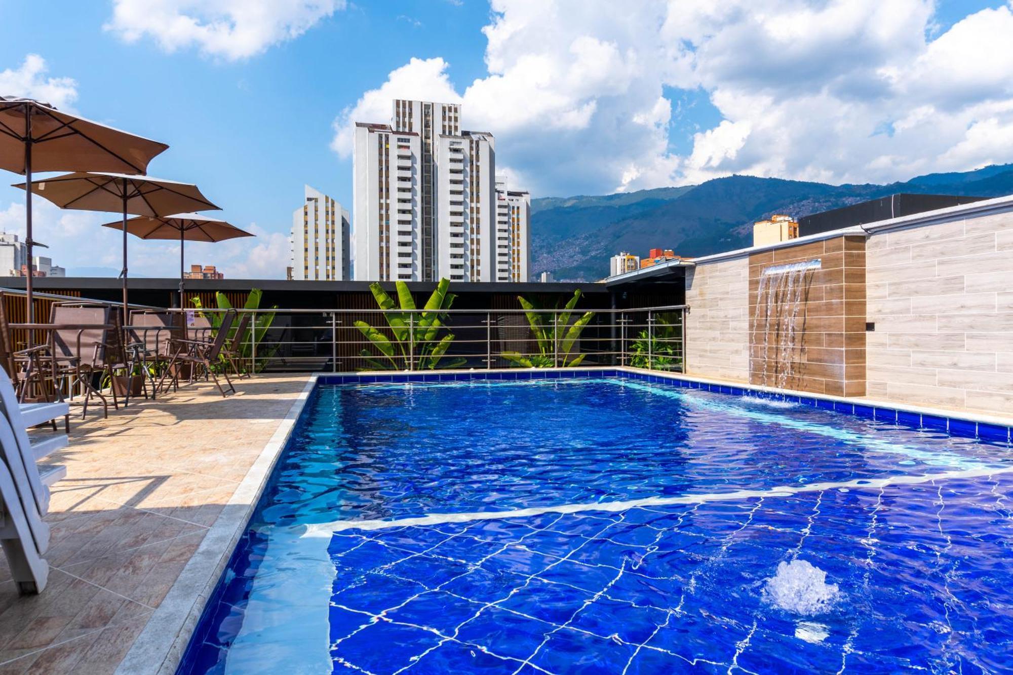 Hotel California City Medellín Exterior foto